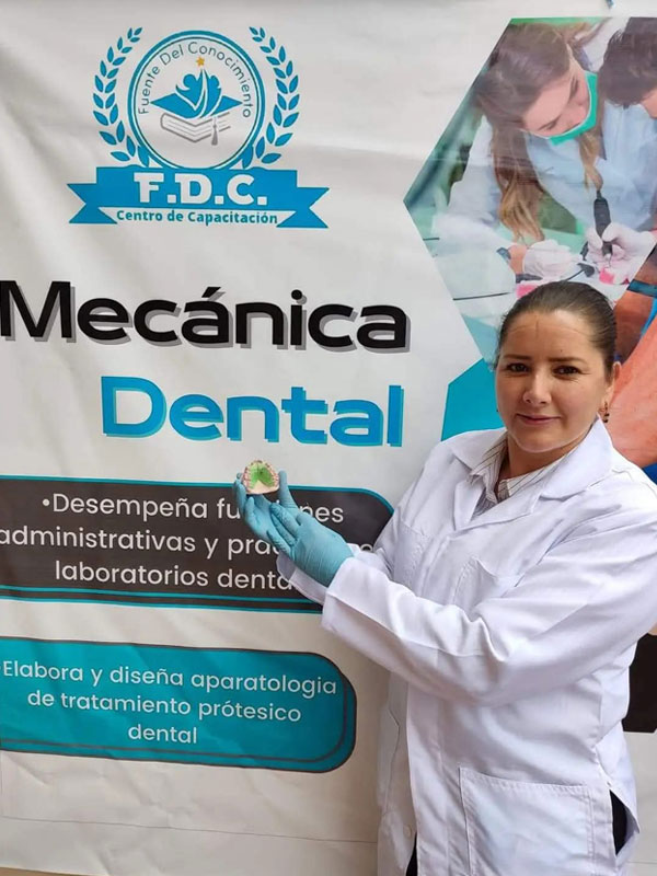 instituto-fdc-ecuador-estudiantes-graduados10