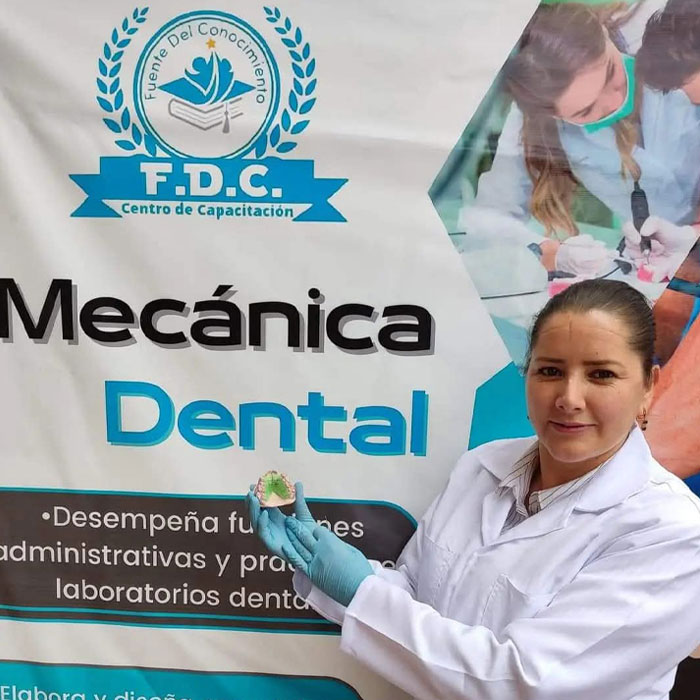 instituto-fdc-ecuador-estudiantes-curso-mecanica-dental